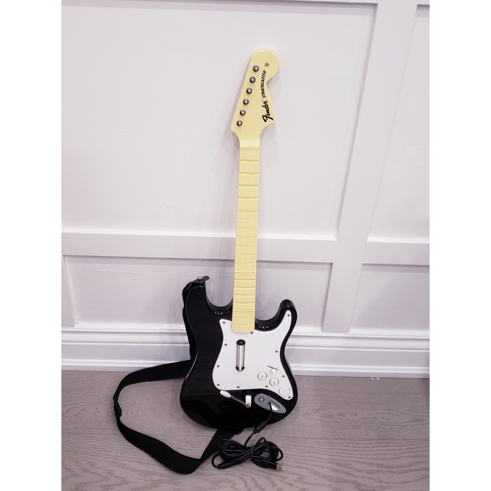 Harmonix Rock Band Fender Stratocaster Wired Guitar 822152 For Xbox 360